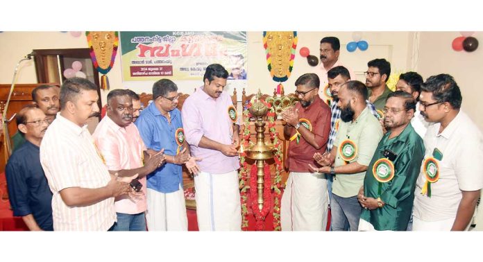 കേരള ഗ്രാമീൺ ബാങ്ക് ജ്യൂവൽ അപ്ലൈയേഴ്സ് യൂണിയൻ പത്തനംതിട്ട ജില്ലാ കുടുംബ സംഗമം നടത്തി കേരള ഗ്രാമീൺ ബാങ്ക് ജ്യൂവൽ അപ്ലൈയേഴ്സ് യൂണിയൻ പത്തനംതിട്ട ജില്ലാ കുടുംബ സംഗമം നടത്തി
