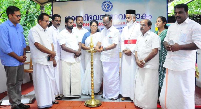 ഓർമ്മയിൽ കുഞ്ഞൂഞ്ഞ് : ഉമ്മൻ ചാണ്ടി ചരമവാർഷിക ദിനം കാരുണ്യ ദിനമായി ആചരിച്ചു ഓർമ്മയിൽ കുഞ്ഞൂഞ്ഞ് : ഉമ്മൻ ചാണ്ടി ചരമവാർഷിക ദിനം കാരുണ്യ ദിനമായി ആചരിച്ചു