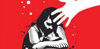 ഭർത്താവിന് സംശയരോഗം : ഭാര്യയെ കുട്ടികളുടെ മുന്നിൽവെച്ച് മൊട്ടയടിപ്പിച്ചു,മൂത്രം കുടിപ്പിച്ചെന്നും ആരോപണം
