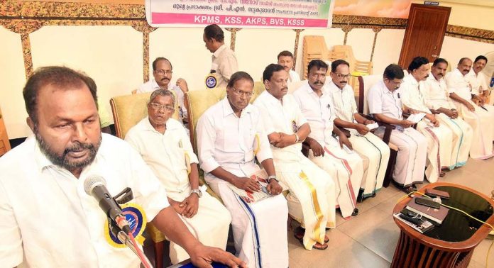 പട്ടിക വിഭാഗ വിദ്യാർത്ഥികളുടെ വിദ്യാഭ്യാസ ആനുകൂല്യങ്ങൾ വകമാറ്റി ചിലവഴിച്ച ഉദ്യോഗസ്ഥർക്കെതിരെ പ്രോസിക്യൂഷൻ നടപടികൾ സ്വീകരിക്കണം പട്ടിക വിഭാഗ വിദ്യാർത്ഥികളുടെ വിദ്യാഭ്യാസ ആനുകൂല്യങ്ങൾ വകമാറ്റി ചിലവഴിച്ച ഉദ്യോഗസ്ഥർക്കെതിരെ പ്രോസിക്യൂഷൻ നടപടികൾ സ്വീകരിക്കണം