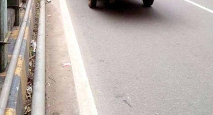 പന്തളം വലിയപാലത്തിൽ അപകടമില്ലാതെ പോകാനുള്ള നടപ്പാതയ്ക്ക് കെ.എസ്.ടി.പി. ചീഫ് എൻജിനീയർക്ക് നിർദേശം നൽകും പന്തളം വലിയപാലത്തിൽ അപകടമില്ലാതെ പോകാനുള്ള നടപ്പാതയ്ക്ക് കെ.എസ്.ടി.പി. ചീഫ് എൻജിനീയർക്ക് നിർദേശം നൽകും