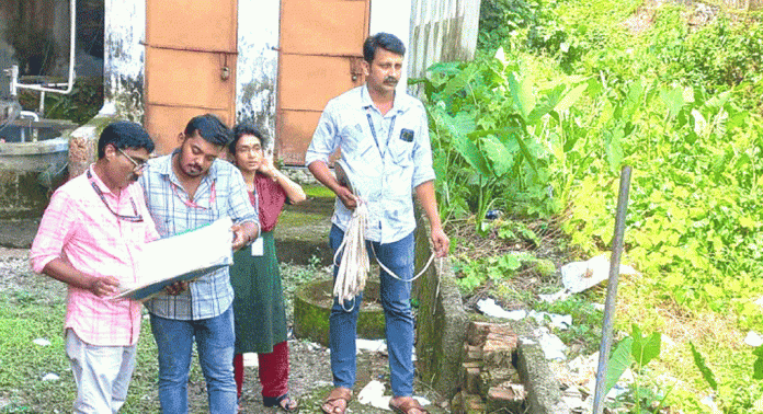 കുറുന്തോട്ടയം തോട്ടിലെ കൈയേറ്റങ്ങൾക്കെതിരെ നടപടിയുമായി റവന്യൂ വകുപ്പ് കുറുന്തോട്ടയം തോട്ടിലെ കൈയേറ്റങ്ങൾക്കെതിരെ നടപടിയുമായി റവന്യൂ വകുപ്പ്