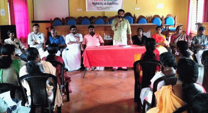 പന്തളം തെക്കേക്കര ഗ്രാമപഞ്ചായത്ത് കുടുംബശ്രീ സി ഡി എസിന്റെ ആഭിമുഖ്യത്തിൽ ആരോഗ്യ കർക്കടകം പരിപാടി നടത്തി പന്തളം തെക്കേക്കര ഗ്രാമപഞ്ചായത്ത് കുടുംബശ്രീ സി ഡി എസിന്റെ ആഭിമുഖ്യത്തിൽ ആരോഗ്യ കർക്കടകം പരിപാടി നടത്തി