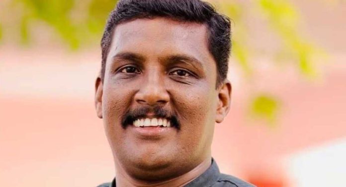 പിഎസ്സി അംഗത്വത്തിന് കോഴ വാങ്ങിയെന്ന പരാതിയിൽ കുറ്റം നിഷേധിച്ച് പ്രമോദ് കൂട്ടോളി പിഎസ്സി അംഗത്വത്തിന് കോഴ വാങ്ങിയെന്ന പരാതിയിൽ കുറ്റം നിഷേധിച്ച് പ്രമോദ് കൂട്ടോളി