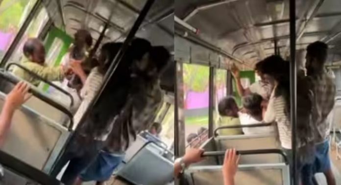 വിദ്യാര്ത്ഥിനിക്ക് എസ്ടി നല്കിയില്ല ; സുഹൃത്തുക്കളുമായെത്തി സ്വകാര്യ ബസ് കണ്ടക്ടറെ മര്ദിച്ചു ; പോലീസ് കേസ് വിദ്യാര്ത്ഥിനിക്ക് എസ്ടി നല്കിയില്ല ; സുഹൃത്തുക്കളുമായെത്തി സ്വകാര്യ ബസ് കണ്ടക്ടറെ മര്ദിച്ചു ; പോലീസ് കേസ്