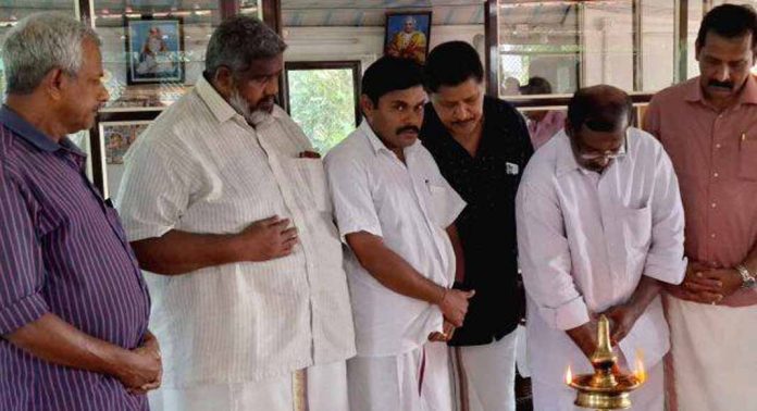 വഞ്ചിപ്പാട്ട് പഠന കളരിയുടെ പടിഞ്ഞാറൻ മേഖലാതല ആലോചനായോഗം ഉദ്ഘാടനം ചെയ്തു വഞ്ചിപ്പാട്ട് പഠന കളരിയുടെ പടിഞ്ഞാറൻ മേഖലാതല ആലോചനായോഗം ഉദ്ഘാടനം ചെയ്തു