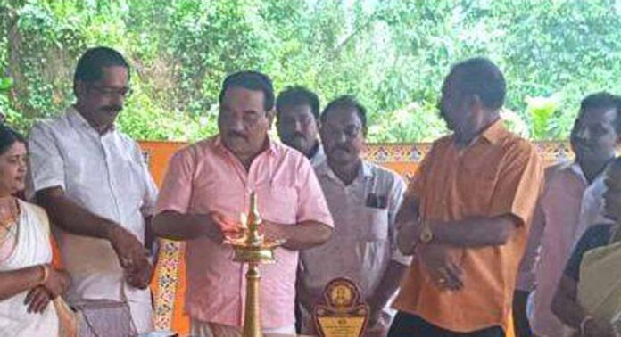 കഞ്ചുകോട് ശ്രീകുമാരപുരം ശാഖാ ഗുരുദേവക്ഷേത്രത്തിലെ പ്രതിഷ്ഠാ വാർഷിക മഹോത്സവം നടന്നു കഞ്ചുകോട് ശ്രീകുമാരപുരം ശാഖാ ഗുരുദേവക്ഷേത്രത്തിലെ പ്രതിഷ്ഠാ വാർഷിക മഹോത്സവം നടന്നു