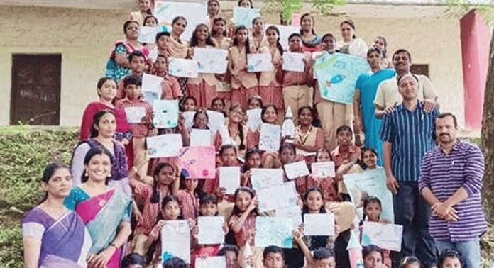 തട്ടയിൽ എൻ.എസ്.എസ്. ഹയർസെക്കൻഡറി സ്കൂളിൽ ചാന്ദ്രദിനം വിവിധ പരിപാടികളോടെ ആചരിച്ചു തട്ടയിൽ എൻ.എസ്.എസ്. ഹയർസെക്കൻഡറി സ്കൂളിൽ ചാന്ദ്രദിനം വിവിധ പരിപാടികളോടെ ആചരിച്ചു