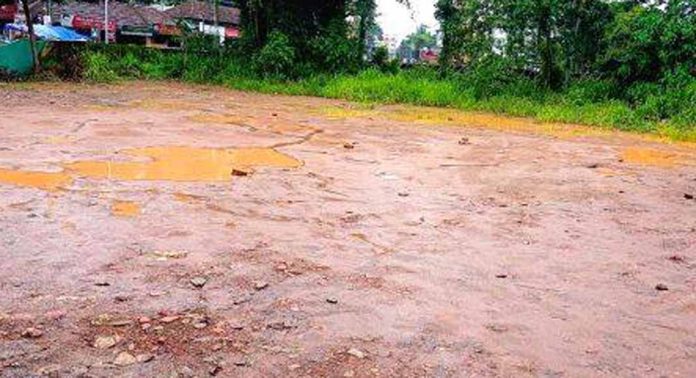 തിരുവല്ല താലൂക്ക് ആശുപത്രിയിലെ ഒ.പി കെട്ടിടത്തിനായി കാത്തിരിപ്പ് തുടങ്ങിയിട്ട് നാല് വര്ഷം തിരുവല്ല താലൂക്ക് ആശുപത്രിയിലെ ഒ.പി കെട്ടിടത്തിനായി കാത്തിരിപ്പ് തുടങ്ങിയിട്ട് നാല് വര്ഷം