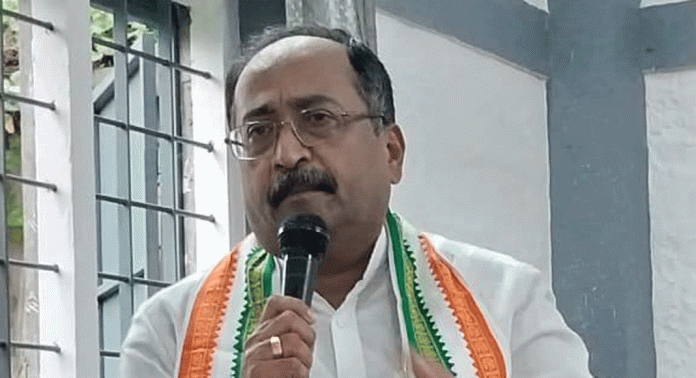 പകർച്ചപ്പനി നേരിടുന്നതിൽ സർക്കാർ പരാജയം ; അഡ്വ.വർഗ്ഗീസ് മാമ്മൻ പകർച്ചപ്പനി നേരിടുന്നതിൽ സർക്കാർ പരാജയം ; അഡ്വ.വർഗ്ഗീസ് മാമ്മൻ
