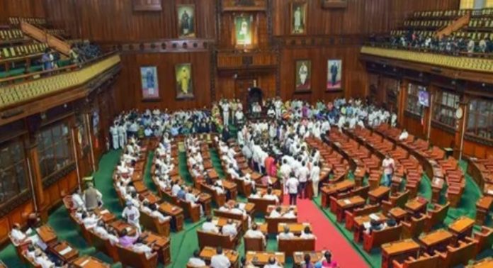 ‘എംഎൽഎമാർ വരുന്നതും പോകുന്നതും ഇനി എഐ ക്യാമറ നിരീക്ഷിക്കും’ ; പുതിയ പരീക്ഷണവുമായി കർണാടക നിയമസഭ ‘എംഎൽഎമാർ വരുന്നതും പോകുന്നതും ഇനി എഐ ക്യാമറ നിരീക്ഷിക്കും’ ; പുതിയ പരീക്ഷണവുമായി കർണാടക നിയമസഭ