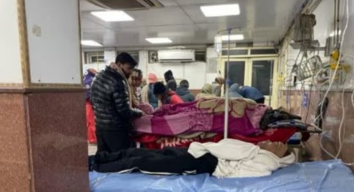 ചാന്ദിപുര വൈറസ് : മരണം 20 ആയി ; പനിബാധിതരെല്ലാം ചികിത്സക്കെത്താൻ നിർദേശം ചാന്ദിപുര വൈറസ് : മരണം 20 ആയി ; പനിബാധിതരെല്ലാം ചികിത്സക്കെത്താൻ നിർദേശം
