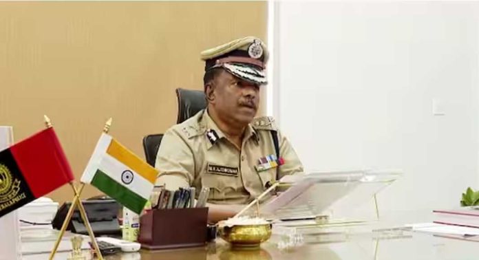 സര്ക്കാര് അനുതിയില്ലാതെ വിദേശ യാത്ര നടത്തി ; ക്രമസമാധാന ചുമതലയുള്ള എഡിജിപിക്ക് ചീഫ് സെക്രട്ടറിയുടെ മുന്നറിയിപ്പ് സര്ക്കാര് അനുതിയില്ലാതെ വിദേശ യാത്ര നടത്തി ; ക്രമസമാധാന ചുമതലയുള്ള എഡിജിപിക്ക് ചീഫ് സെക്രട്ടറിയുടെ മുന്നറിയിപ്പ്