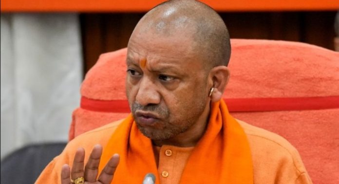തര്ക്കങ്ങൾക്കൊടുവിൽ യോഗിക്ക് പിന്തുണയുമായി കേന്ദ്ര നേതൃത്വം തര്ക്കങ്ങൾക്കൊടുവിൽ യോഗിക്ക് പിന്തുണയുമായി കേന്ദ്ര നേതൃത്വം