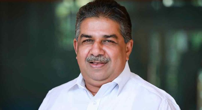 റിപ്പോര്ട്ടില് ആരുടെയൊക്കെ പേര് ഉണ്ട് എന്നത് സര്ക്കാരിന് വിഷയമല്ല ; ഒളിച്ചു കളിയുമില്ല : സജി ചെറിയാൻ റിപ്പോര്ട്ടില് ആരുടെയൊക്കെ പേര് ഉണ്ട് എന്നത് സര്ക്കാരിന് വിഷയമല്ല ; ഒളിച്ചു കളിയുമില്ല : സജി ചെറിയാൻ