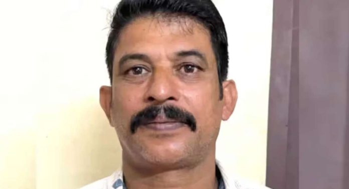 കഞ്ചാവ് കേസ് പ്രതി : 12 വർഷങ്ങൾക്ക് ശേഷം പിടിയിൽ കഞ്ചാവ് കേസ് പ്രതി : 12 വർഷങ്ങൾക്ക് ശേഷം പിടിയിൽ