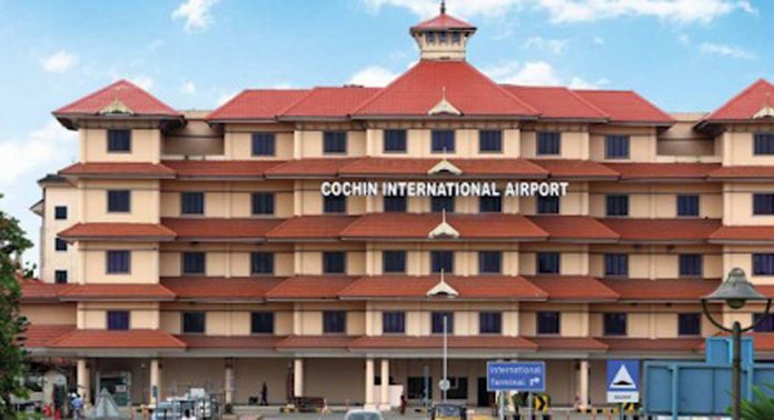 നെടുമ്പാശേരി വിമാനത്താവളത്തില് വ്യാജ ബോംബ് ഭീഷണി ; യാത്രക്കാരന് അറസ്റ്റിൽ നെടുമ്പാശേരി വിമാനത്താവളത്തില് വ്യാജ ബോംബ് ഭീഷണി ; യാത്രക്കാരന് അറസ്റ്റിൽ