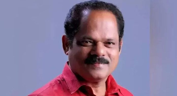 മുകേഷ് എംഎൽഎ സ്ഥാനം രാജിവക്കണം : നടൻ പി പി കുഞ്ഞികൃഷ്ണൻ മുകേഷ് എംഎൽഎ സ്ഥാനം രാജിവക്കണം : നടൻ പി പി കുഞ്ഞികൃഷ്ണൻ
