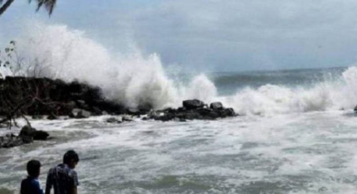 ഉയർന്ന തിരമാലയ്ക്കും കള്ളക്കടൽ പ്രതിഭാസത്തിനും സാധ്യത ; മുന്നറിയിപ്പുമായി കേന്ദ്ര സമുദ്രസ്ഥിതി പഠന ഗവേഷണ കേന്ദ്രം ഉയർന്ന തിരമാലയ്ക്കും കള്ളക്കടൽ പ്രതിഭാസത്തിനും സാധ്യത ; മുന്നറിയിപ്പുമായി കേന്ദ്ര സമുദ്രസ്ഥിതി പഠന ഗവേഷണ കേന്ദ്രം