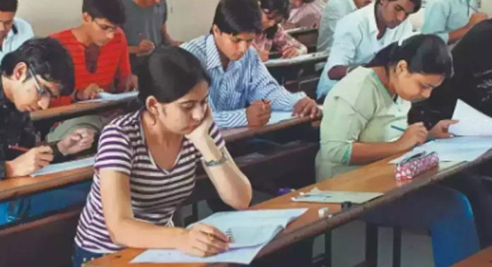 ഇനി ഒറ്റപ്പരീക്ഷ; എസ്എസ് സി, റെയില്വേ, ബാങ്ക് റിക്രൂട്ട്മെന്റ് വിവിധ തസ്തികകളിലേക്ക് പൊതുപരീക്ഷ ; കേന്ദ്രസര്ക്കാര് പരിഗണനയില് ഇനി ഒറ്റപ്പരീക്ഷ; എസ്എസ് സി, റെയില്വേ, ബാങ്ക് റിക്രൂട്ട്മെന്റ് വിവിധ തസ്തികകളിലേക്ക് പൊതുപരീക്ഷ ; കേന്ദ്രസര്ക്കാര് പരിഗണനയില്