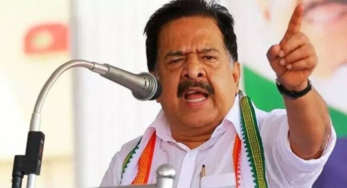 കാഫിര് പ്രയോഗം: സിപിഎം സെക്രട്ടറി വീണിടത്ത് കിടന്നുരുളുന്നുയെന്ന് രമേശ് ചെന്നിത്തല കാഫിര് പ്രയോഗം: സിപിഎം സെക്രട്ടറി വീണിടത്ത് കിടന്നുരുളുന്നുയെന്ന് രമേശ് ചെന്നിത്തല
