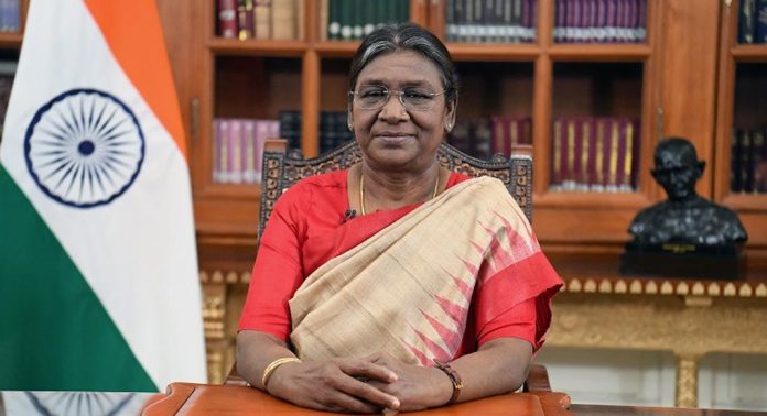 ഇന്ത്യ മൂന്നാമത്തെ സാമ്പത്തിക ശക്തിയാകും, നാരീശക്തി ഇന്ത്യയുടെ സമ്പത്ത് ; രാജ്യത്തെ അഭിസംബോധന ചെയ്ത് രാഷ്ട്രപതി ഇന്ത്യ മൂന്നാമത്തെ സാമ്പത്തിക ശക്തിയാകും, നാരീശക്തി ഇന്ത്യയുടെ സമ്പത്ത് ; രാജ്യത്തെ അഭിസംബോധന ചെയ്ത് രാഷ്ട്രപതി