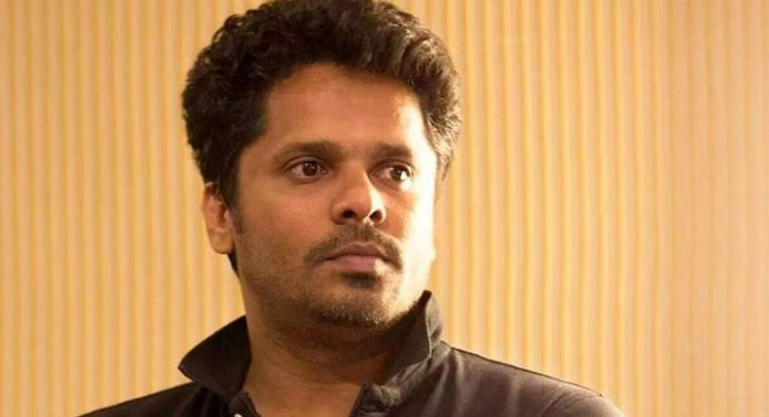 സംഘടനാ നേതൃത്വത്തിലേക്ക് വനിതകൾ വരട്ടെ : ആഷിഖ് അബു സംഘടനാ നേതൃത്വത്തിലേക്ക് വനിതകൾ വരട്ടെ : ആഷിഖ് അബു
