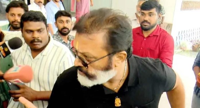 മാധ്യമപ്രവർത്തകർക്കെതിരെ പരാതി നൽകി സുരേഷ് ഗോപി മാധ്യമപ്രവർത്തകർക്കെതിരെ പരാതി നൽകി സുരേഷ് ഗോപി