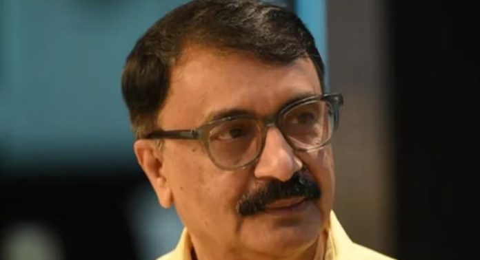 ലൈംഗികാതിക്രമ പരാതി : വി.കെ. പ്രകാശിനെതിരെ ജാമ്യമില്ലാ വകുപ്പ് പ്രകാരം കേസ് ലൈംഗികാതിക്രമ പരാതി : വി.കെ. പ്രകാശിനെതിരെ ജാമ്യമില്ലാ വകുപ്പ് പ്രകാരം കേസ്