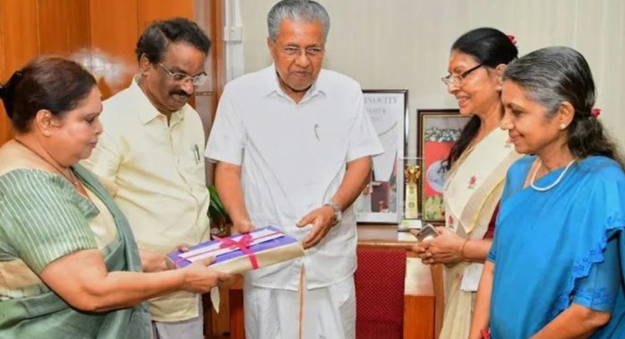 ഹേമ കമ്മിറ്റി റിപ്പോര്ട്ട് ; സര്ക്കാര് നാളെ പുറത്ത് വിടും ഹേമ കമ്മിറ്റി റിപ്പോര്ട്ട് ; സര്ക്കാര് നാളെ പുറത്ത് വിടും
