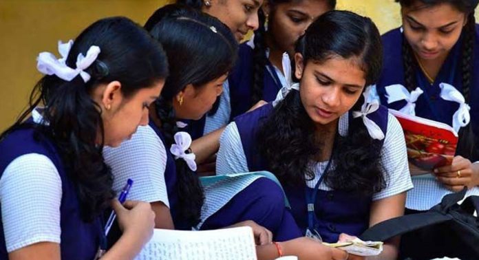 ഓണപ്പരീക്ഷ സെപ്റ്റംബര് 3 മുതല് 12 വരെ ; എട്ടാം ക്ലാസില് മിനിമം മാര്ക്ക് കിട്ടാത്തവര്ക്ക് രണ്ടാഴ്ചയ്ക്കുള്ളില് വീണ്ടും പരീക്ഷ ഓണപ്പരീക്ഷ സെപ്റ്റംബര് 3 മുതല് 12 വരെ ; എട്ടാം ക്ലാസില് മിനിമം മാര്ക്ക് കിട്ടാത്തവര്ക്ക് രണ്ടാഴ്ചയ്ക്കുള്ളില് വീണ്ടും പരീക്ഷ