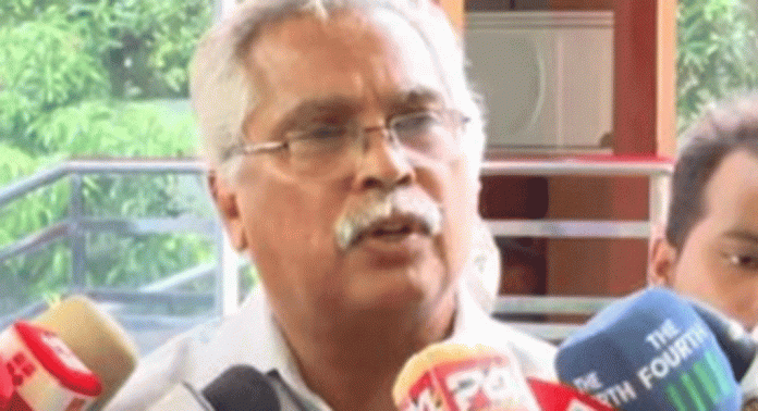 കോണ്ക്ലൈവിനായി നവംബര് മാസം വരെ കാത്തിരിക്കണോയെന്ന് സര്ക്കാര് ഗൗരവകരമായി ചിന്തിക്കണമെന്ന് സിപിഐ സംസ്ഥാന സെക്രട്ടറി ബിനോയ് വിശ്വം കോണ്ക്ലൈവിനായി നവംബര് മാസം വരെ കാത്തിരിക്കണോയെന്ന് സര്ക്കാര് ഗൗരവകരമായി ചിന്തിക്കണമെന്ന് സിപിഐ സംസ്ഥാന സെക്രട്ടറി ബിനോയ് വിശ്വം