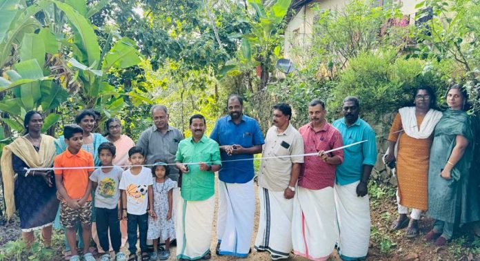 ആയിക്കമല – തിരുവാഭരണ പാത റോഡ് ഉദ്ഘാടനം ചെയ്തു ആയിക്കമല – തിരുവാഭരണ പാത റോഡ് ഉദ്ഘാടനം ചെയ്തു