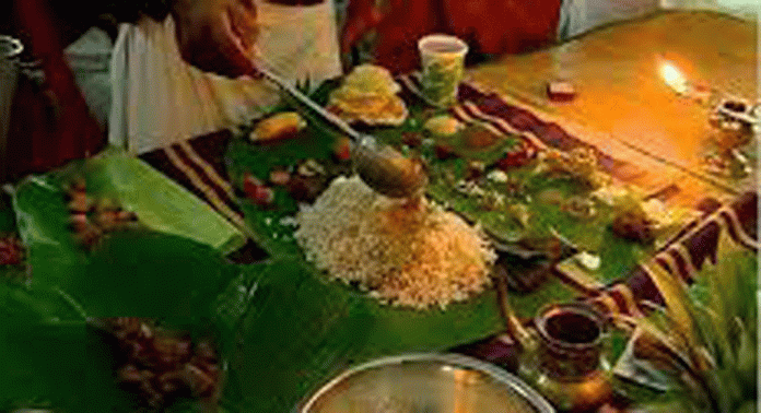 ആറന്മുളക്ഷേത്രത്തിലെ ജന്മാഷ്ടമിസദ്യയ്ക്ക് ചേനപ്പാടി കരക്കാരുടെ പാളത്തൈര് സമർപ്പണം 25ന് ആറന്മുളക്ഷേത്രത്തിലെ ജന്മാഷ്ടമിസദ്യയ്ക്ക് ചേനപ്പാടി കരക്കാരുടെ പാളത്തൈര് സമർപ്പണം 25ന്