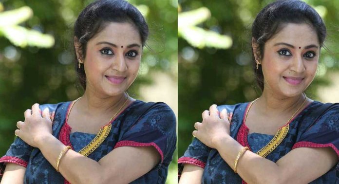 സംവിധായകരും നിർമാതാക്കളും നടന്മാരുമുൾപ്പെടെ മലയാള സിനിമയിൽ നിന്ന് 28 പേർ മോശമായി പെരുമാറി ; നടി ചാർമിള സംവിധായകരും നിർമാതാക്കളും നടന്മാരുമുൾപ്പെടെ മലയാള സിനിമയിൽ നിന്ന് 28 പേർ മോശമായി പെരുമാറി ; നടി ചാർമിള