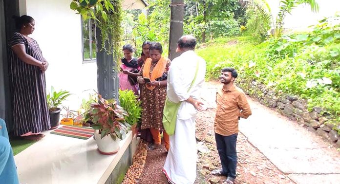ചെന്നീർക്കര പന്ത്രണ്ടാം വാർഡിൽ ഊർജ്ജ സർവ്വേക്ക് തുടക്കമായി ചെന്നീർക്കര പന്ത്രണ്ടാം വാർഡിൽ ഊർജ്ജ സർവ്വേക്ക് തുടക്കമായി