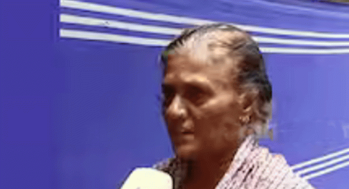 ദുരന്തത്തിന്റെ ഞെട്ടൽ വിട്ടുമാറാതെ മേപ്പാടി സ്വദേശിയായ സുജാത ദുരന്തത്തിന്റെ ഞെട്ടൽ വിട്ടുമാറാതെ മേപ്പാടി സ്വദേശിയായ സുജാത
