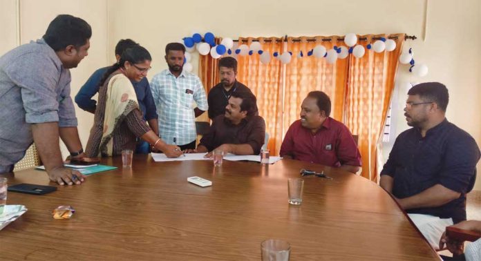 സീതത്തോട് പാലം നിർമ്മാണം സെപ്റ്റംബറിൽ ആരംഭിക്കും സീതത്തോട് പാലം നിർമ്മാണം സെപ്റ്റംബറിൽ ആരംഭിക്കും