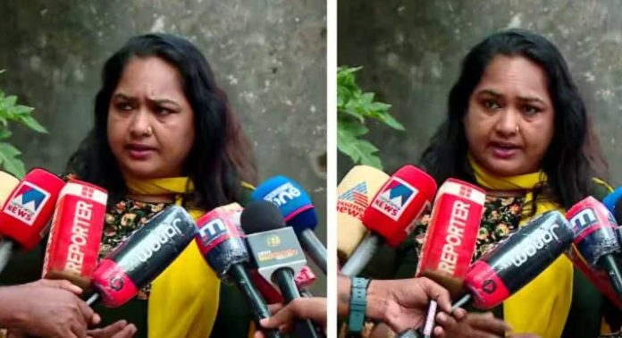 സിനിമ മേഖലയിലെ കുറച്ച് ആളുകൾ മോശമായി പെരുമാറുന്നവരാണെന്ന വെളിപ്പെടുത്തലുമായി സിനിമ സീരിയൽ നടി ഉഷ ഹസീന സിനിമ മേഖലയിലെ കുറച്ച് ആളുകൾ മോശമായി പെരുമാറുന്നവരാണെന്ന വെളിപ്പെടുത്തലുമായി സിനിമ സീരിയൽ നടി ഉഷ ഹസീന