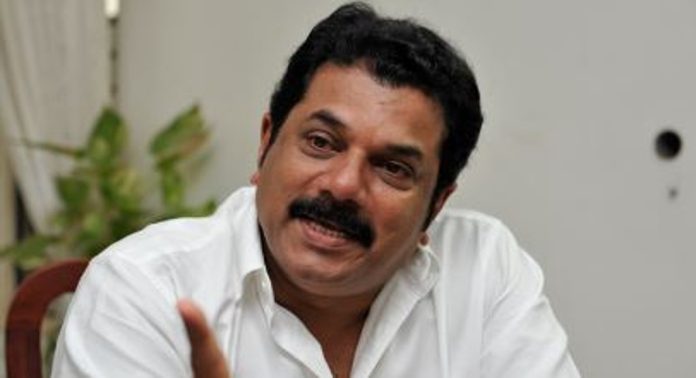 മുകേഷിന്റെ രാജിക്കായി സമ്മർദ്ദം ശക്തമാകുന്നു ; സിപിഎം സംസ്ഥാന സെക്രട്ടേറിയറ്റ് ഇന്ന് നടക്കും മുകേഷിന്റെ രാജിക്കായി സമ്മർദ്ദം ശക്തമാകുന്നു ; സിപിഎം സംസ്ഥാന സെക്രട്ടേറിയറ്റ് ഇന്ന് നടക്കും