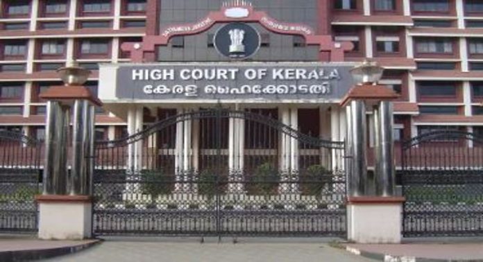 ഇനി മുതൽ കുത്തനെ വലിയ ചരിവുള്ള മലകളിൽ നിന്ന് മണ്ണെടുക്കരുത് ; ഉത്തരവുമായി ഹൈക്കോടതി ഇനി മുതൽ കുത്തനെ വലിയ ചരിവുള്ള മലകളിൽ നിന്ന് മണ്ണെടുക്കരുത് ; ഉത്തരവുമായി ഹൈക്കോടതി