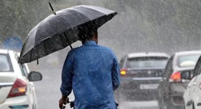 സംസ്ഥാനത്ത് ഇന്ന് ശക്തമായ മഴയ്ക്ക് സാധ്യത ; ജാഗ്രത മുന്നറിയിപ്പ് നൽകി അധികൃതർ സംസ്ഥാനത്ത് ഇന്ന് ശക്തമായ മഴയ്ക്ക് സാധ്യത ; ജാഗ്രത മുന്നറിയിപ്പ് നൽകി അധികൃതർ