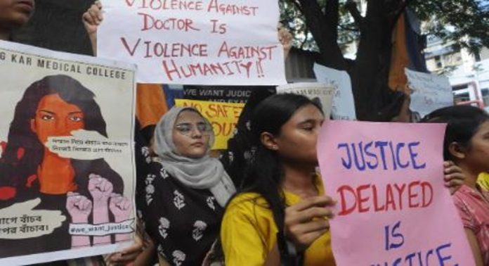 ഡോക്ടറെ ബലാത്സംഗത്തിനിരയാക്കി കൊലപ്പെടുത്തിയ സംഭവം ; കേന്ദ്ര സർക്കാർ ആശുപത്രികളിൽ അധിക സുരക്ഷ ഏര്പ്പെടുത്തി ഡോക്ടറെ ബലാത്സംഗത്തിനിരയാക്കി കൊലപ്പെടുത്തിയ സംഭവം ; കേന്ദ്ര സർക്കാർ ആശുപത്രികളിൽ അധിക സുരക്ഷ ഏര്പ്പെടുത്തി