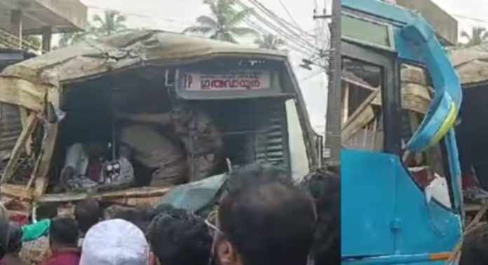 കോഴിക്കോട് കെഎസ്ആർടിസിയും സ്വകാര്യ ബസും കൂട്ടിയിടിച്ച് വൻ അപകടം ; നിരവധി പേര്ക്ക് പരിക്കേറ്റു കോഴിക്കോട് കെഎസ്ആർടിസിയും സ്വകാര്യ ബസും കൂട്ടിയിടിച്ച് വൻ അപകടം ; നിരവധി പേര്ക്ക് പരിക്കേറ്റു