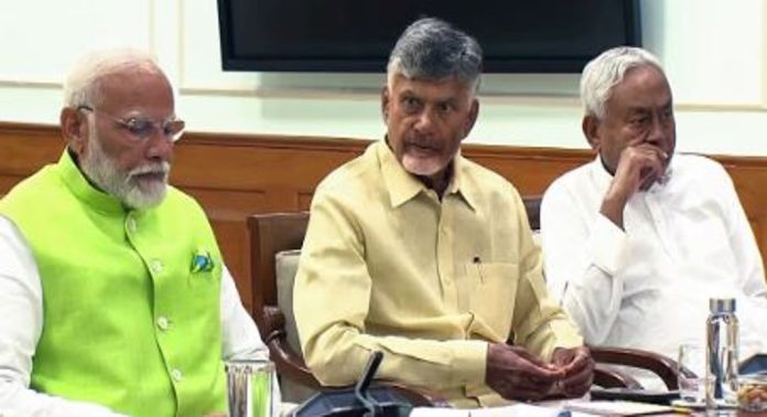 ലാറ്ററല് എന്ട്രിയ്ക്ക് നീക്കം ; എന്ഡിഎ യില് കടുത്ത ഭിന്നത ലാറ്ററല് എന്ട്രിയ്ക്ക് നീക്കം ; എന്ഡിഎ യില് കടുത്ത ഭിന്നത