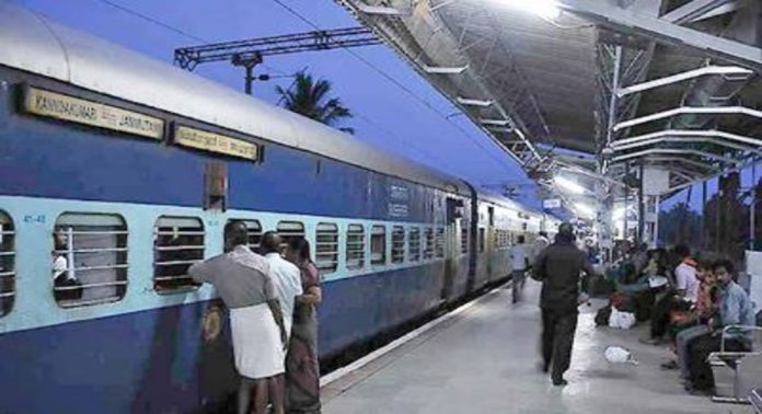ദീർഘദൂര എൽ.എച്ച്.ബി വണ്ടികളിൽ ജനറൽ കോച്ചുകൾ കൂട്ടുന്നു ദീർഘദൂര എൽ.എച്ച്.ബി വണ്ടികളിൽ ജനറൽ കോച്ചുകൾ കൂട്ടുന്നു