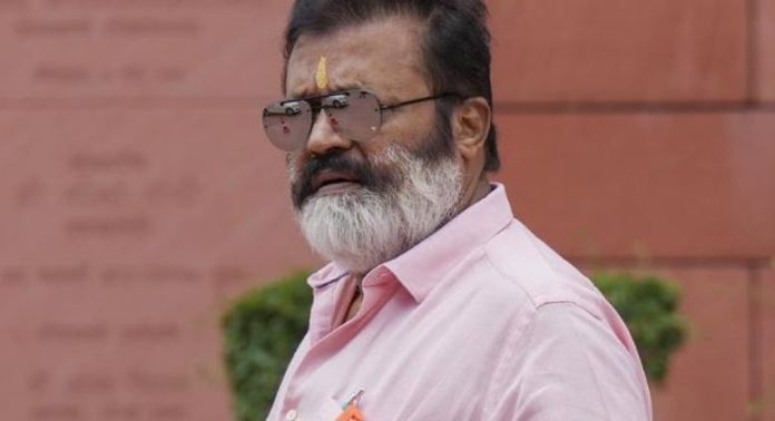 നികുതിവെട്ടിപ്പ് കേസ് ; സുരേഷ് ഗോപിയെ കോടതിയിൽ ഹാജരാകുന്നതിൽനിന്ന് ഒഴിവാക്കി നികുതിവെട്ടിപ്പ് കേസ് ; സുരേഷ് ഗോപിയെ കോടതിയിൽ ഹാജരാകുന്നതിൽനിന്ന് ഒഴിവാക്കി