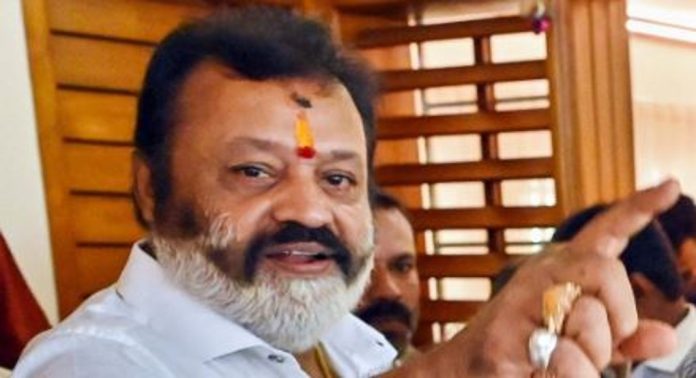 ഹേമാ കമ്മിറ്റി റിപ്പോർട്ടിനേക്കുറിച്ച് ഇപ്പോൾ ഒന്നും പറയാനാവില്ല ; സുരേഷ് ഗോപി ഹേമാ കമ്മിറ്റി റിപ്പോർട്ടിനേക്കുറിച്ച് ഇപ്പോൾ ഒന്നും പറയാനാവില്ല ; സുരേഷ് ഗോപി