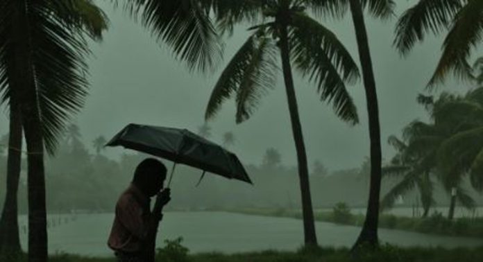 സംസ്ഥാനത്ത് ശക്തമായ മഴയ്ക്ക് സാധ്യത സംസ്ഥാനത്ത് ശക്തമായ മഴയ്ക്ക് സാധ്യത