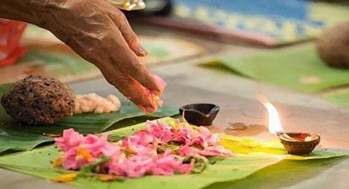 പിതൃസ്മരണയിൽ ഇന്ന് കർക്കടകവാവ് ; ക്ഷേത്രങ്ങളിൽ ബലിതർപ്പണം തുടങ്ങി പിതൃസ്മരണയിൽ ഇന്ന് കർക്കടകവാവ് ; ക്ഷേത്രങ്ങളിൽ ബലിതർപ്പണം തുടങ്ങി